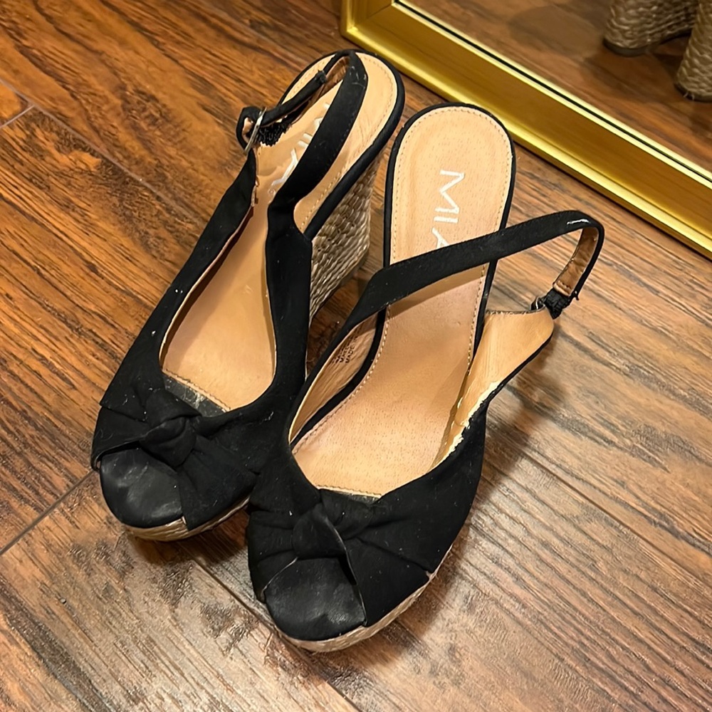 Mia Black Wedge 7M